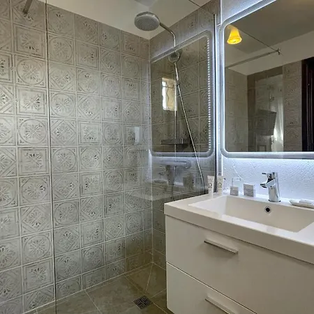 Hotel & Restaurant Les 3 Barbus Hotel Anduze