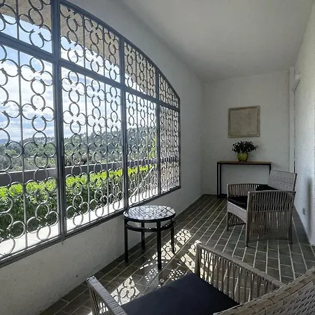 酒店 & Restaurant Les 3 Barbus 昂迪兹