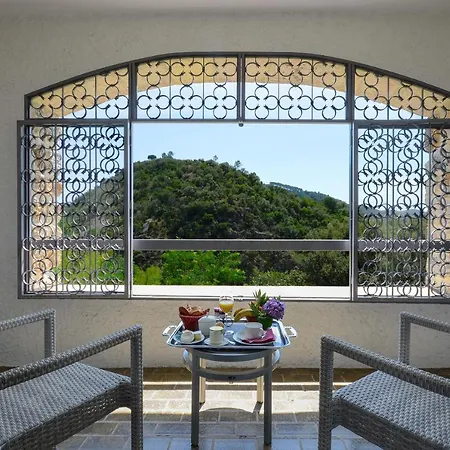 Hôtel&restaurant Les 3 Barbus 4*